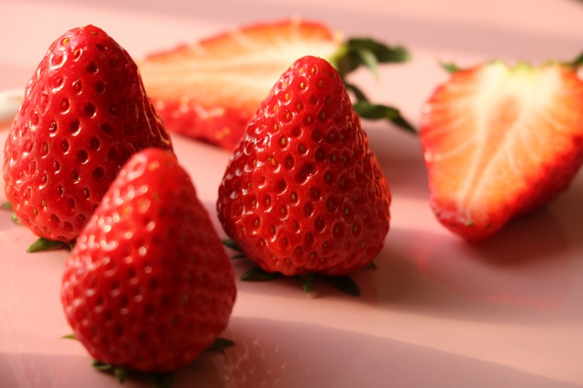 新鲜的草莓图片 美食图片