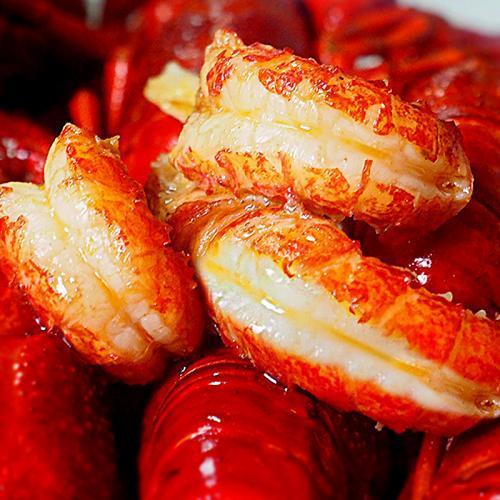 麻辣小龙虾，刺激你的味蕾，挑战你的食欲