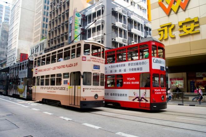 香港特色的一道风景图片 香港电车图片