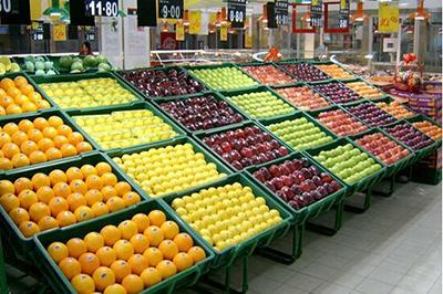 常见水果在超市的图片